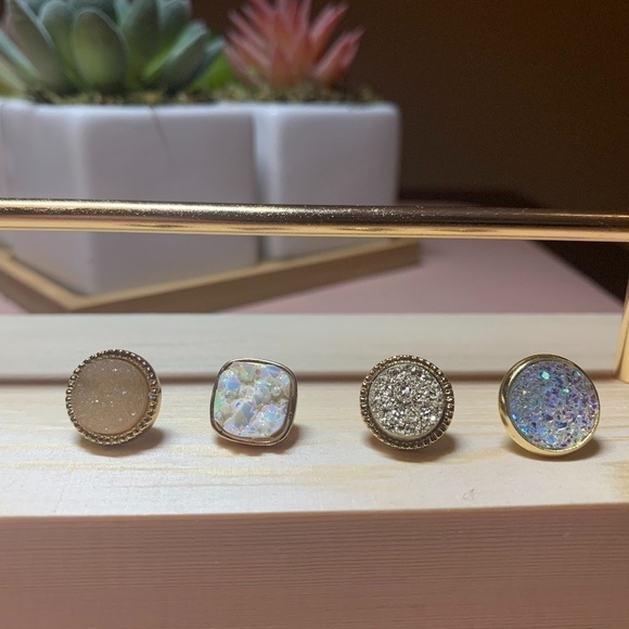 SALE💚 any 3 for $18 💚
 Colorful Druzy Stone Stud Earrings Gold - Picture 2 of 3